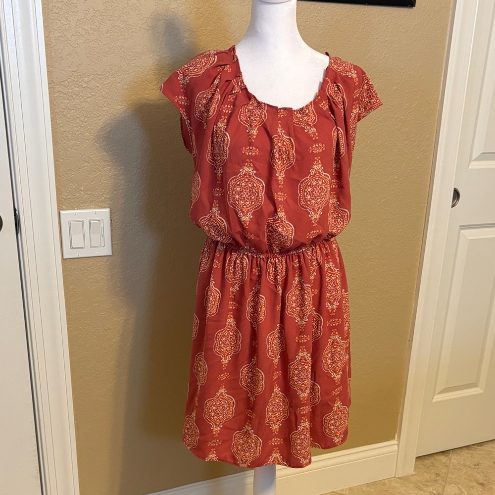 LC Lauren Conrad Orange and Cream Patterned Dress, Large